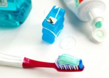 Crescem os cuidados com a saúde bucal no país