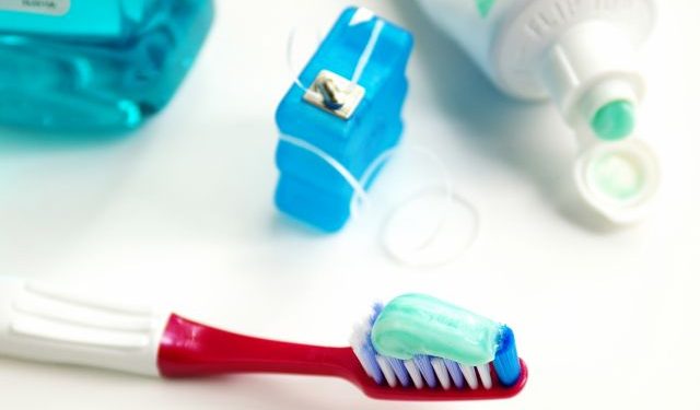 Crescem os cuidados com a saúde bucal no país