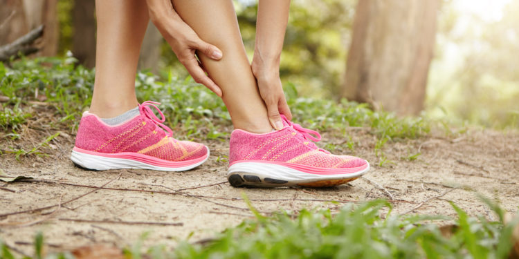 Especialista em medicina esportiva alerta para os riscos da lesão por stress