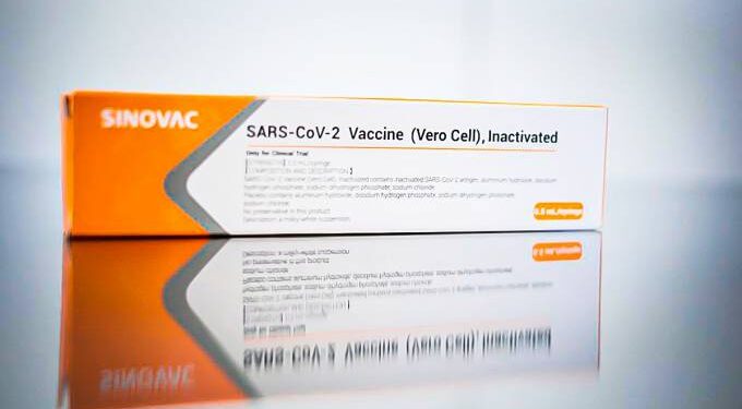 Anvisa aprova por unanimidade uso emergencial das vacinas