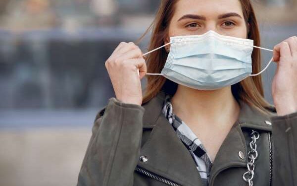 Fiocruz alerta para o rejuvenescimento da pandemia