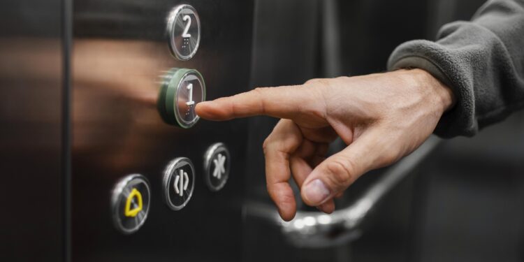 Objetos apresentam grande quantidade de bactérias