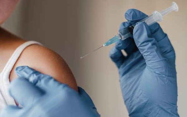 Pesquisa revela baixa vacinação contra meningite durante a pandemia