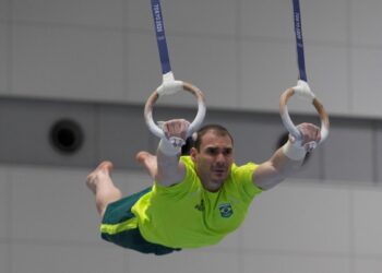 Ginástica artística masculina inaugura ginásio de treinamento em Tóquio