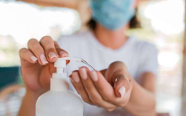 Você sabe como é produzido o álcool em gel?