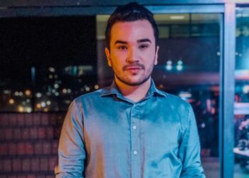 Ex-nadador profissional revela sofrer ataques nas redes sociais