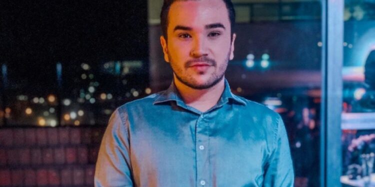 Ex-nadador profissional revela sofrer ataques nas redes sociais