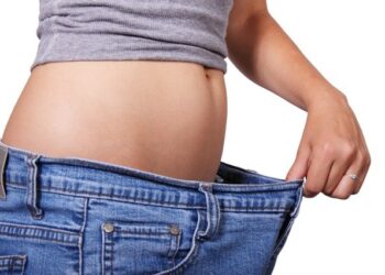 Barriga inchada: possíveis causas e soluções