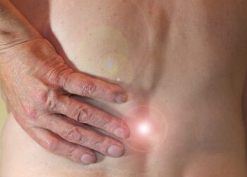 Dor lombar: conheça as causas e tratamentos