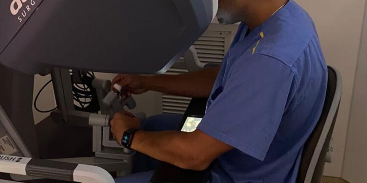 Cirurgia robótica em alta na Bahia