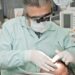 Implantes dentários: benefícios e riscos