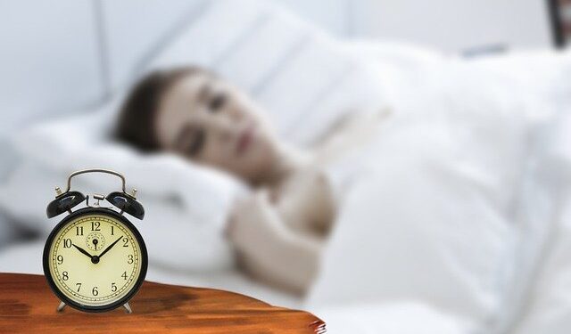 Dormir às 22h pode prevenir doenças cardíacas