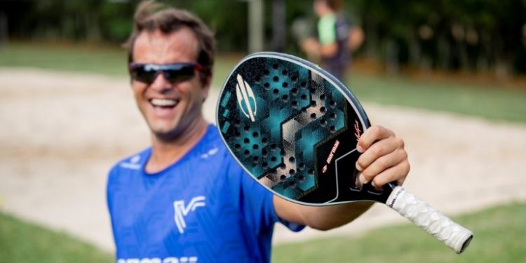 SC: Beach Tennis reúne profissionais e amadores