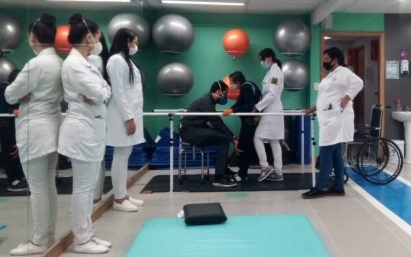 Una realiza mais de 50 mil consultas gratuitas