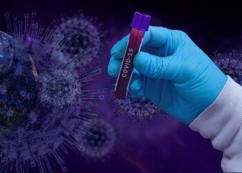 Ômicron domina Covid-19 no Brasil