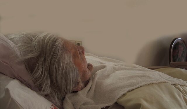 Pele: cuidados com lesões e infecções de acamados