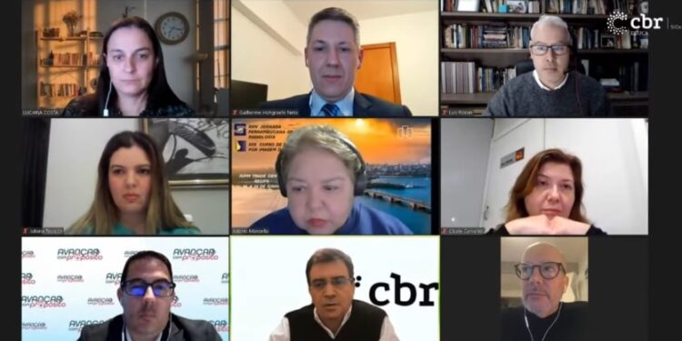 CBR discute falta de meios de contraste