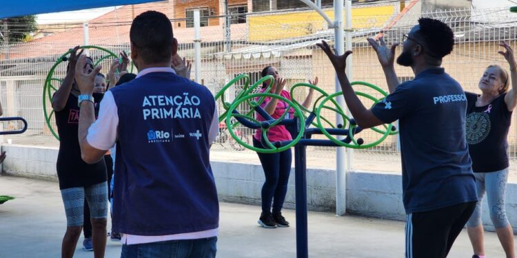Clínicas da Família no RJ promovem outubro rosa