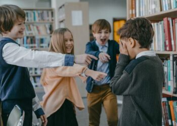 Um em cada dez estudantes é vítima de bullying