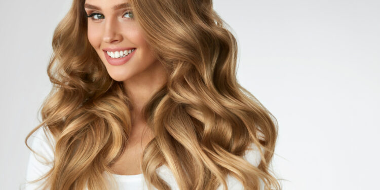 As tendências de cabelo para o verão 2023
