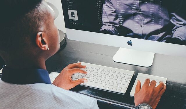 Como manter a saúde mental no ambiente de trabalho?
