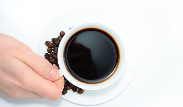 Consumo elevado de café deve ser evitado por hipertensos