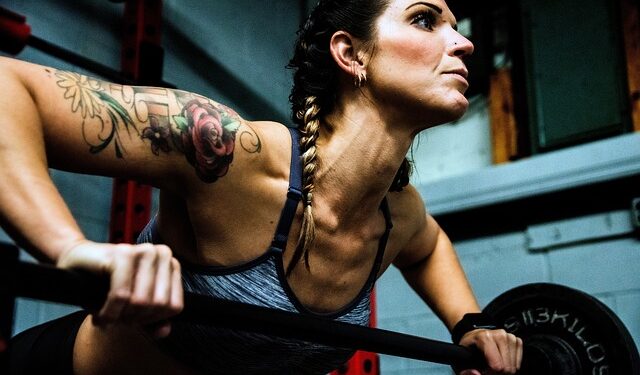 As vantagens de treinar com peso livre