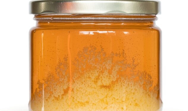 O mel cristalizou? saiba o que fazer