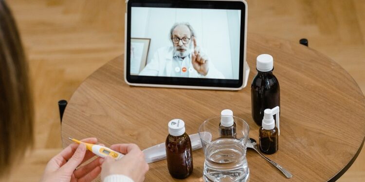 Telemedicina gera 80% de economia