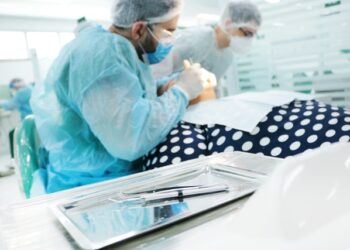 Remoção de dentes sisos requer cuidados