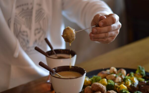 Fondues exóticos inspirados em pratos árabes