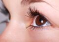 Alongamento de cílios x saúde ocular