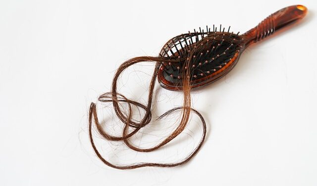 Por que acontece a perda progressiva de cabelo