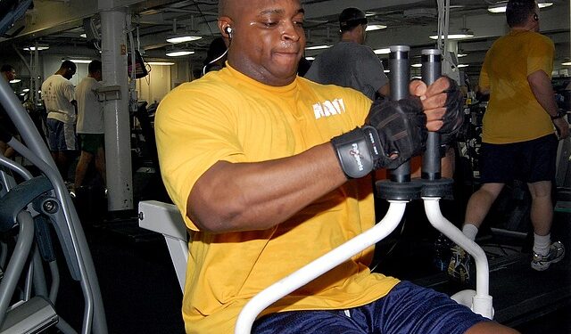 A musculação de homens e mulheres deve ser diferente?