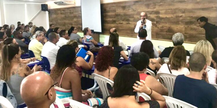 Curso gratuito de Formação de Terapeutas em Dependência Química abre inscrições para 2025