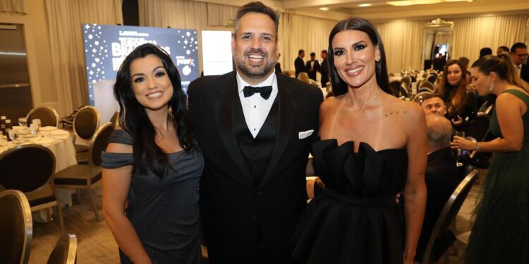 Prêmio Tudo Para Brasileiros celebra sua primeira edição em Los Angeles com noite de gala em Beverly Hills