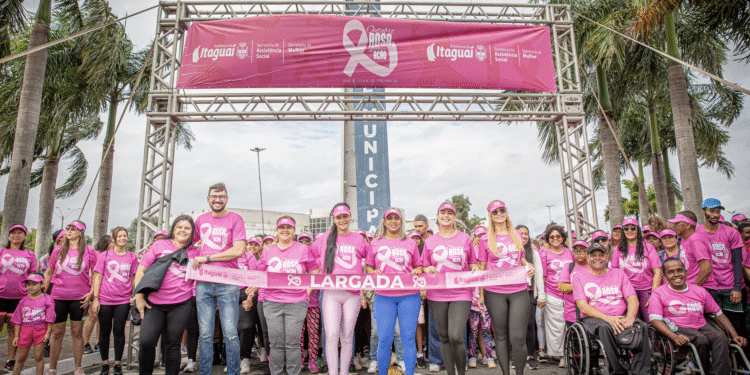 Corrida e Caminhada Outubro Rosa reúne 1.500 pessoas em Itaguaí