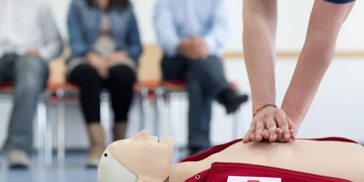 Prefeitura do Rio lança curso gratuito de primeiros socorros e prevenção de incêndios